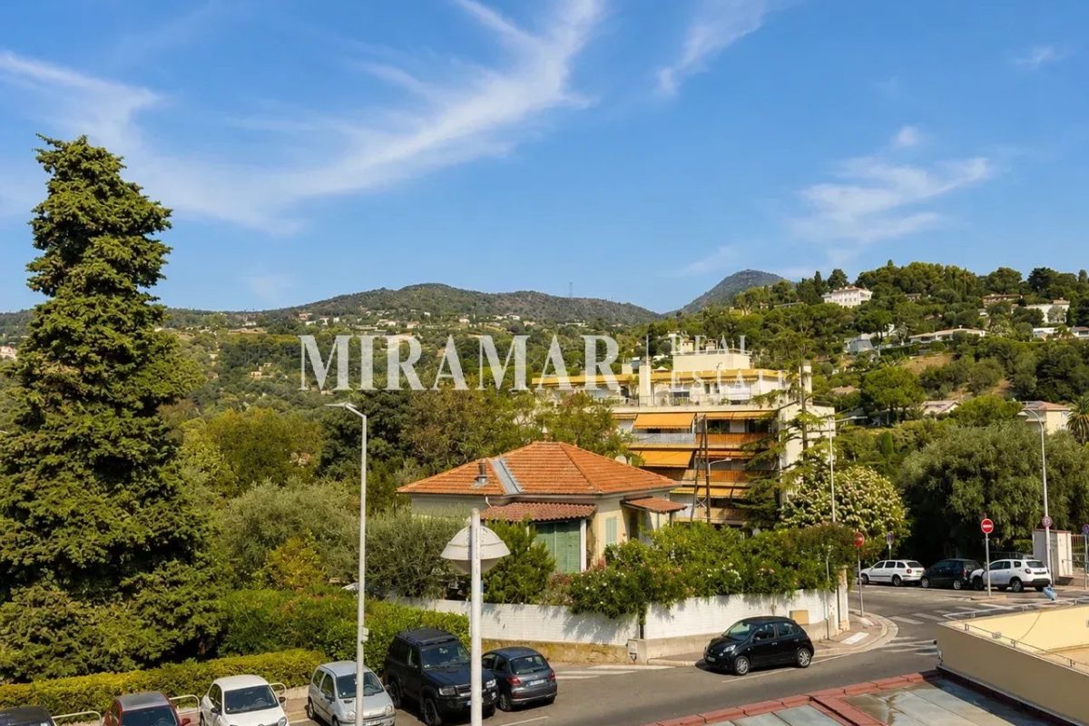 Cimiez / Cap de Croix : Appartement 2 Pièces
