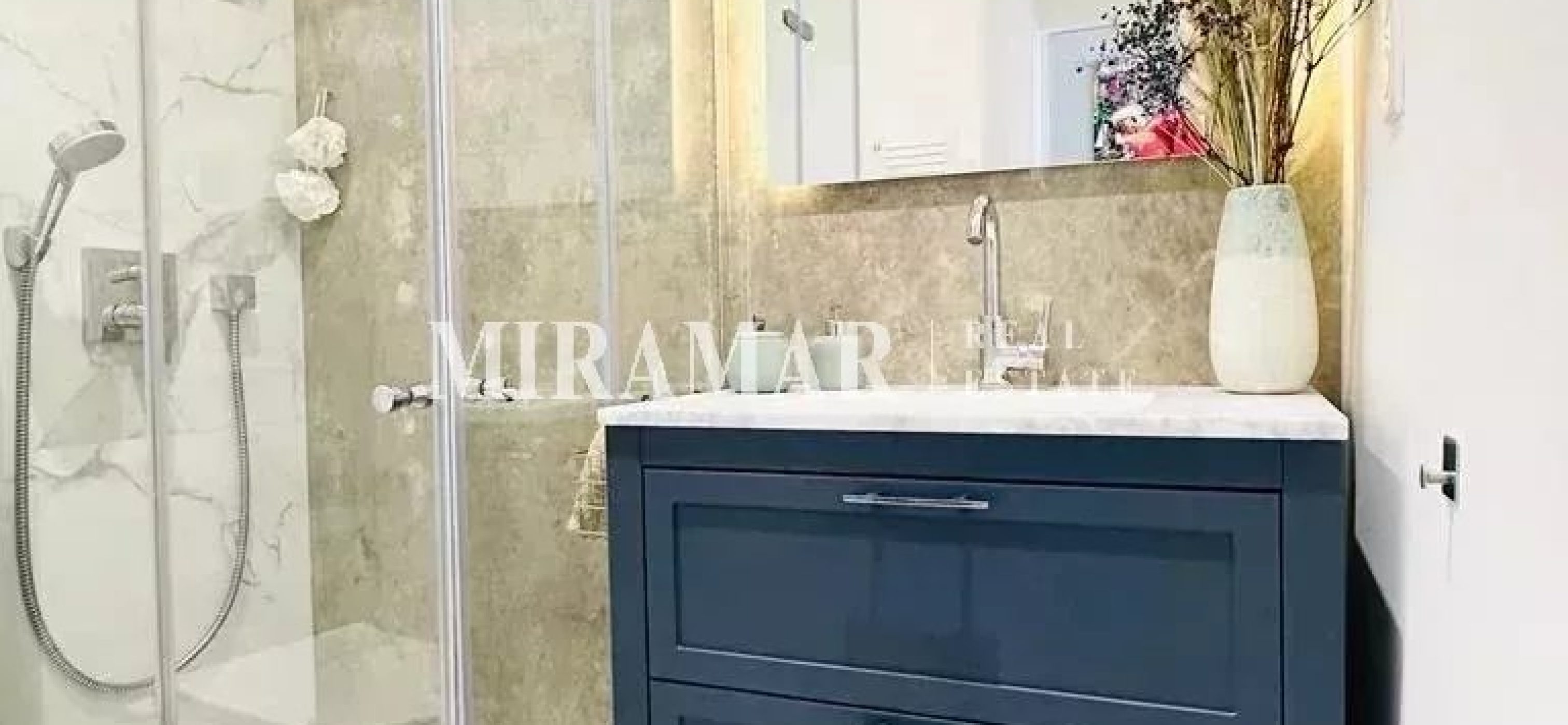 Appartement / Villa Cimiez