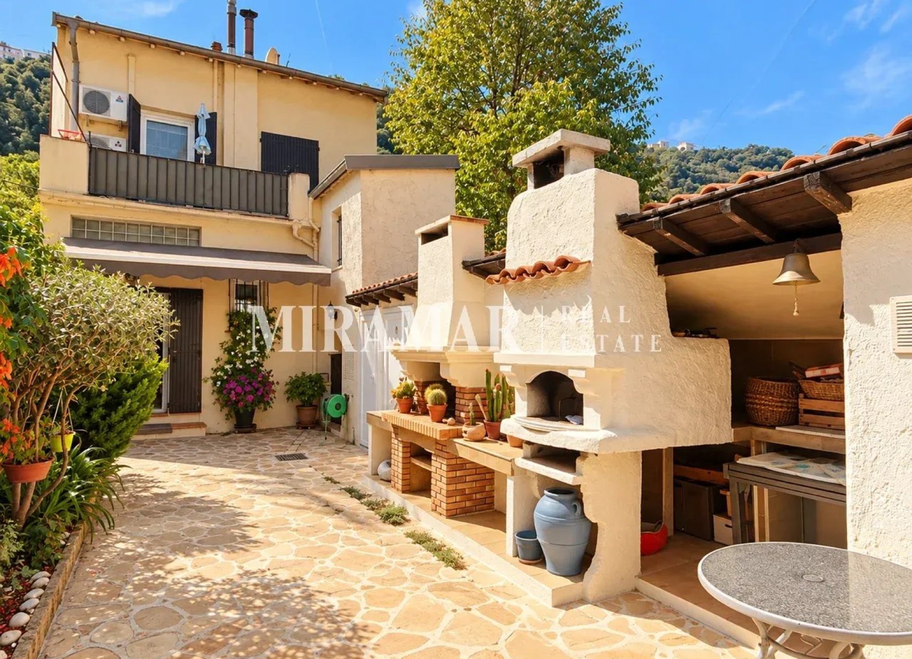 NICE – MADELEINE SUPÉRIEURE – MAISON 4 PIÈCES DE 101 M² AVEC 60 M² DE TERRASSES