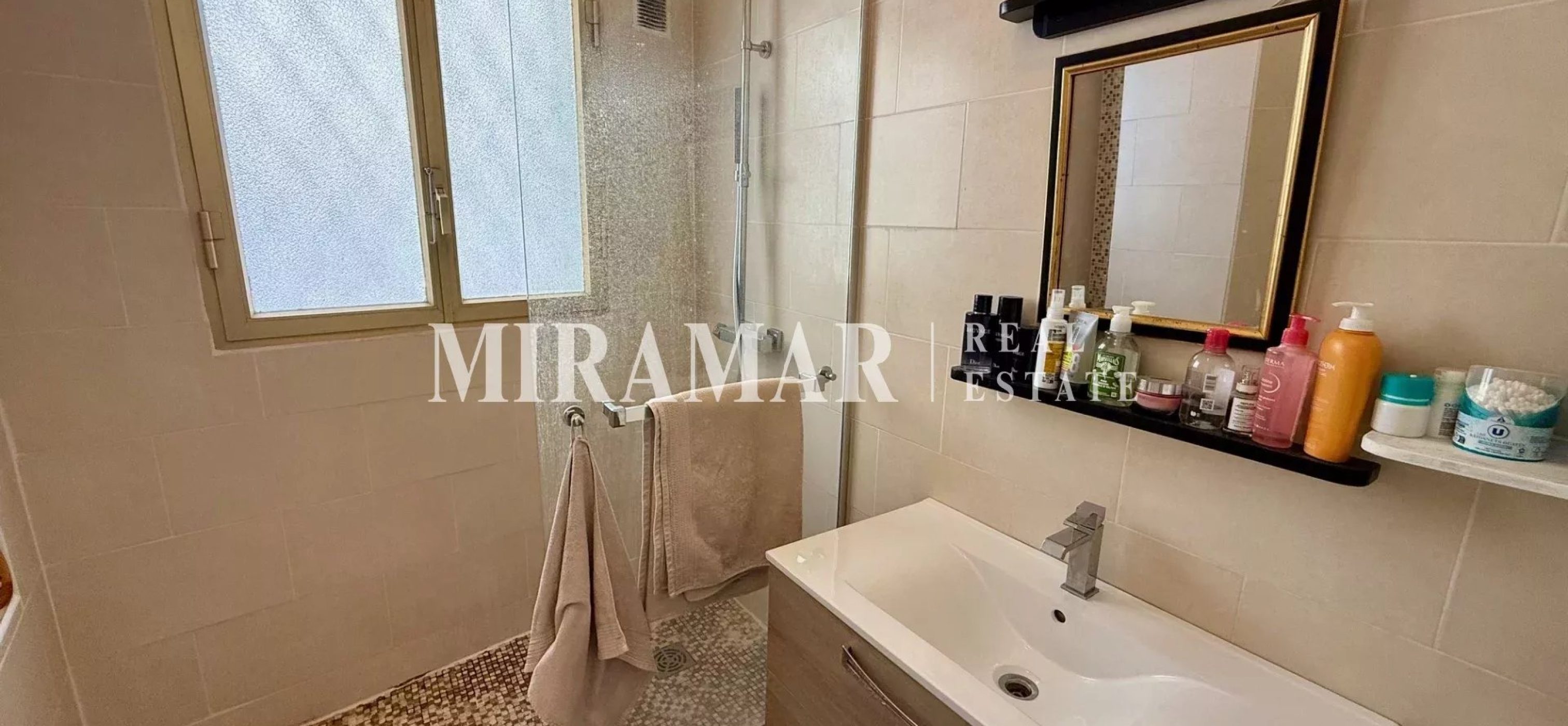 Exclusivité : 2 Pièces Rez-de-jardin Franck Pilatte