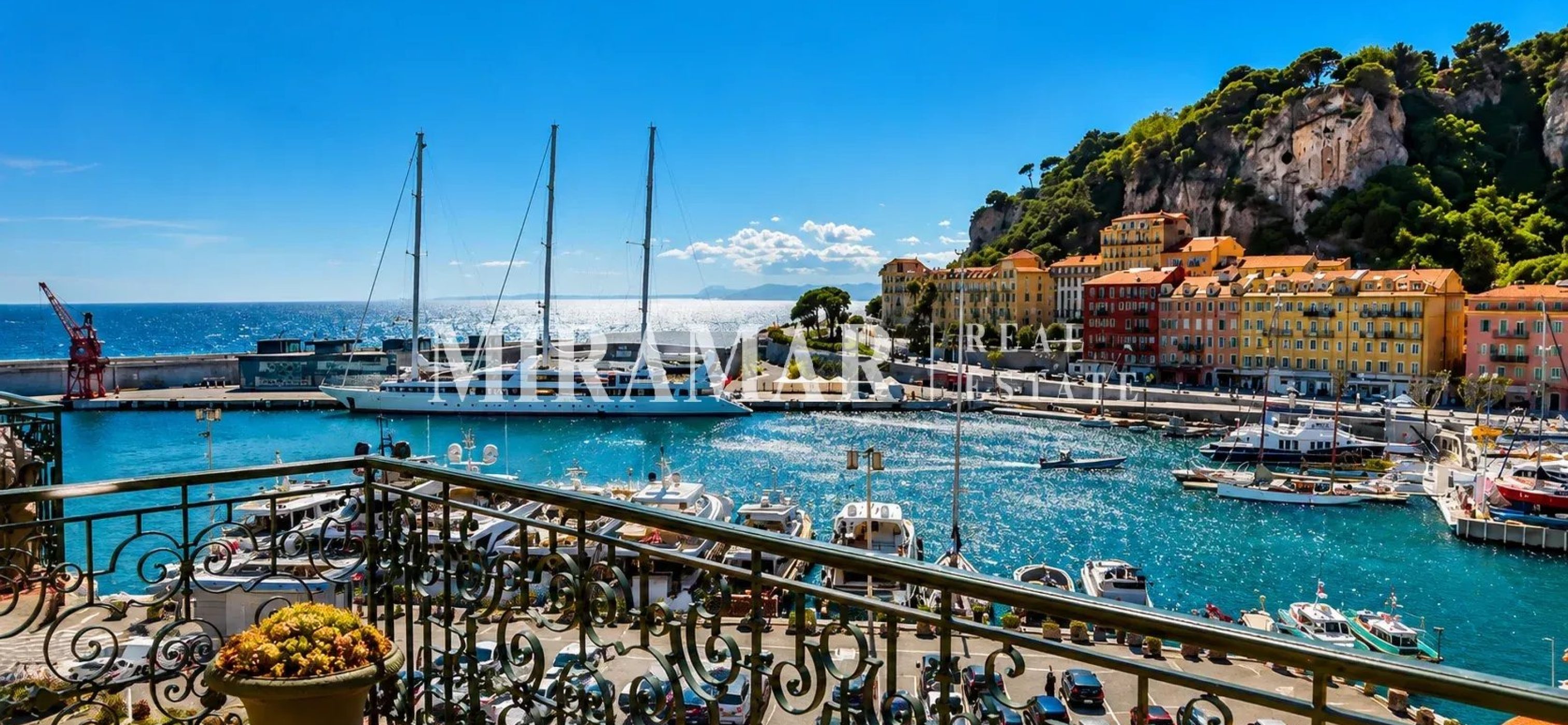 Exclusivité : 3/4 Pièces en Avant Dernier Etage  Port de Nice