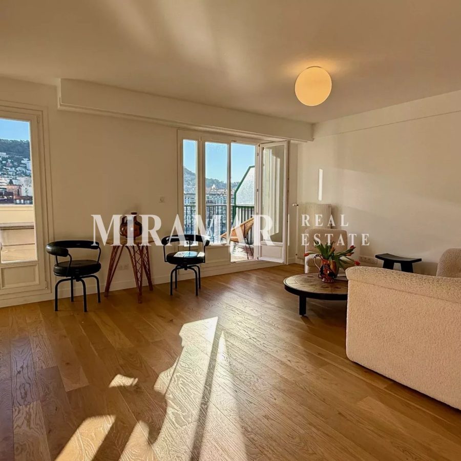 Port de Nice : Rare Dernier Etage