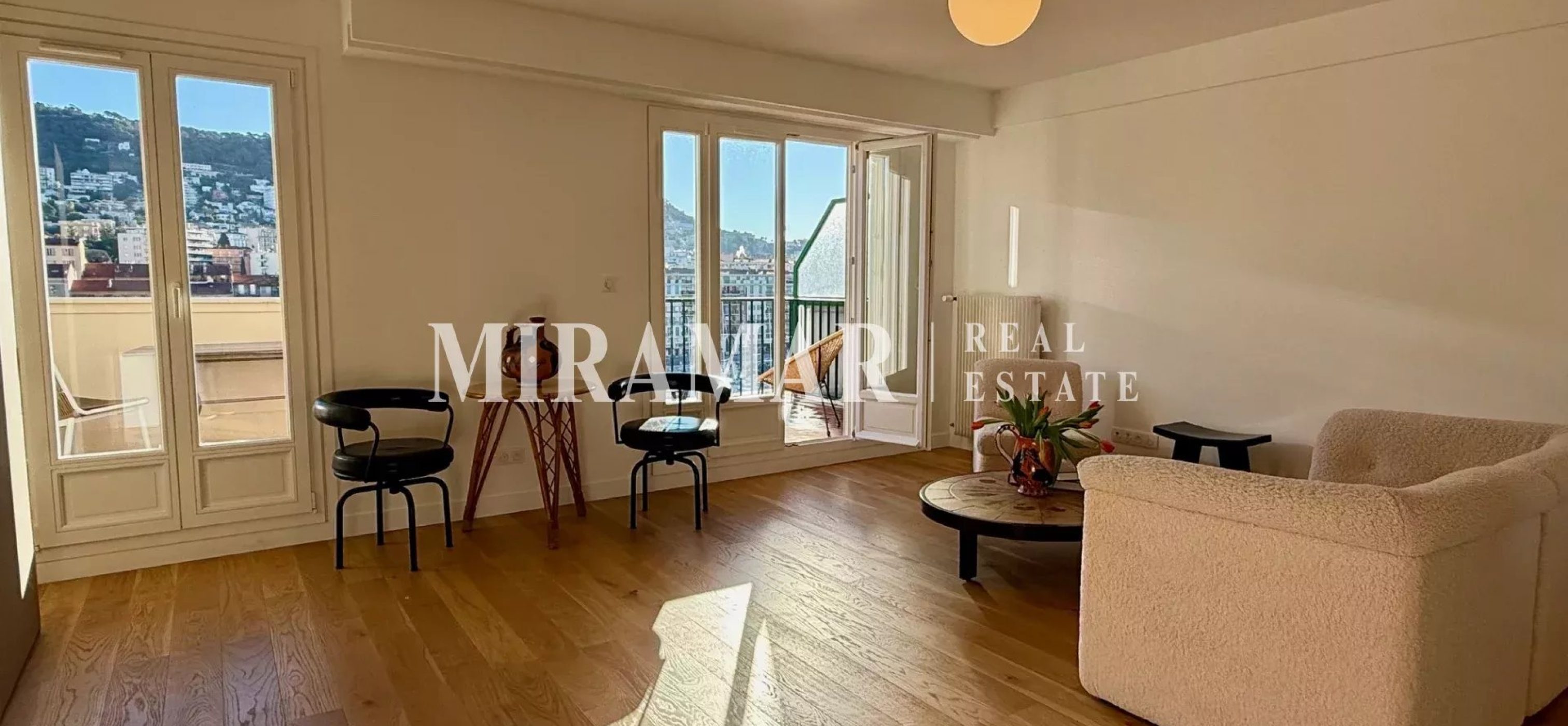 Port de Nice : Rare Dernier Etage