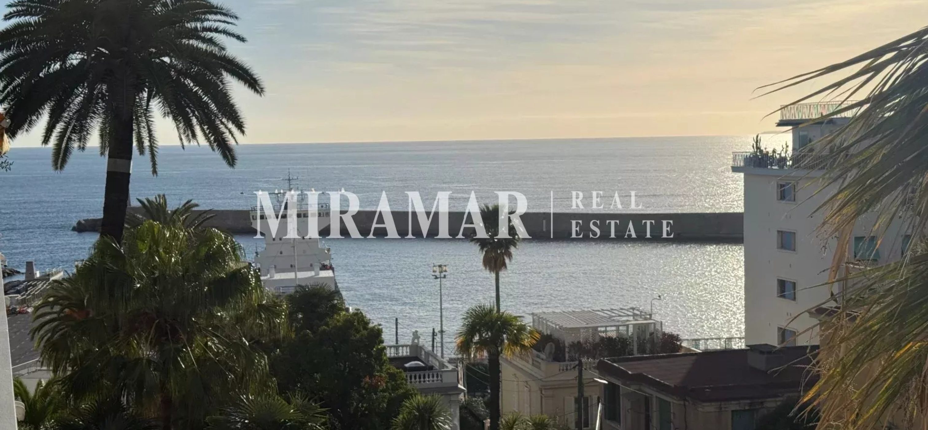 Exclusivité : 2 Pièces Franck Pilatte / Port de Nice