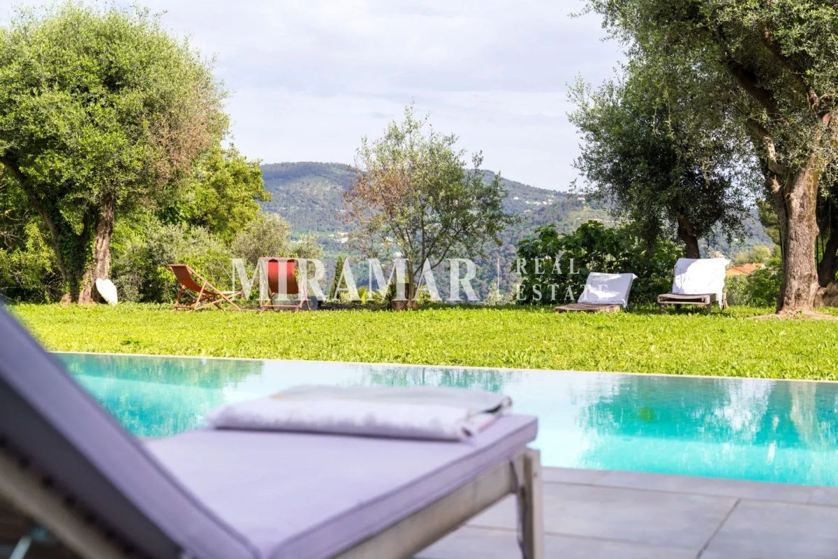 Nice Gairaut / Villa