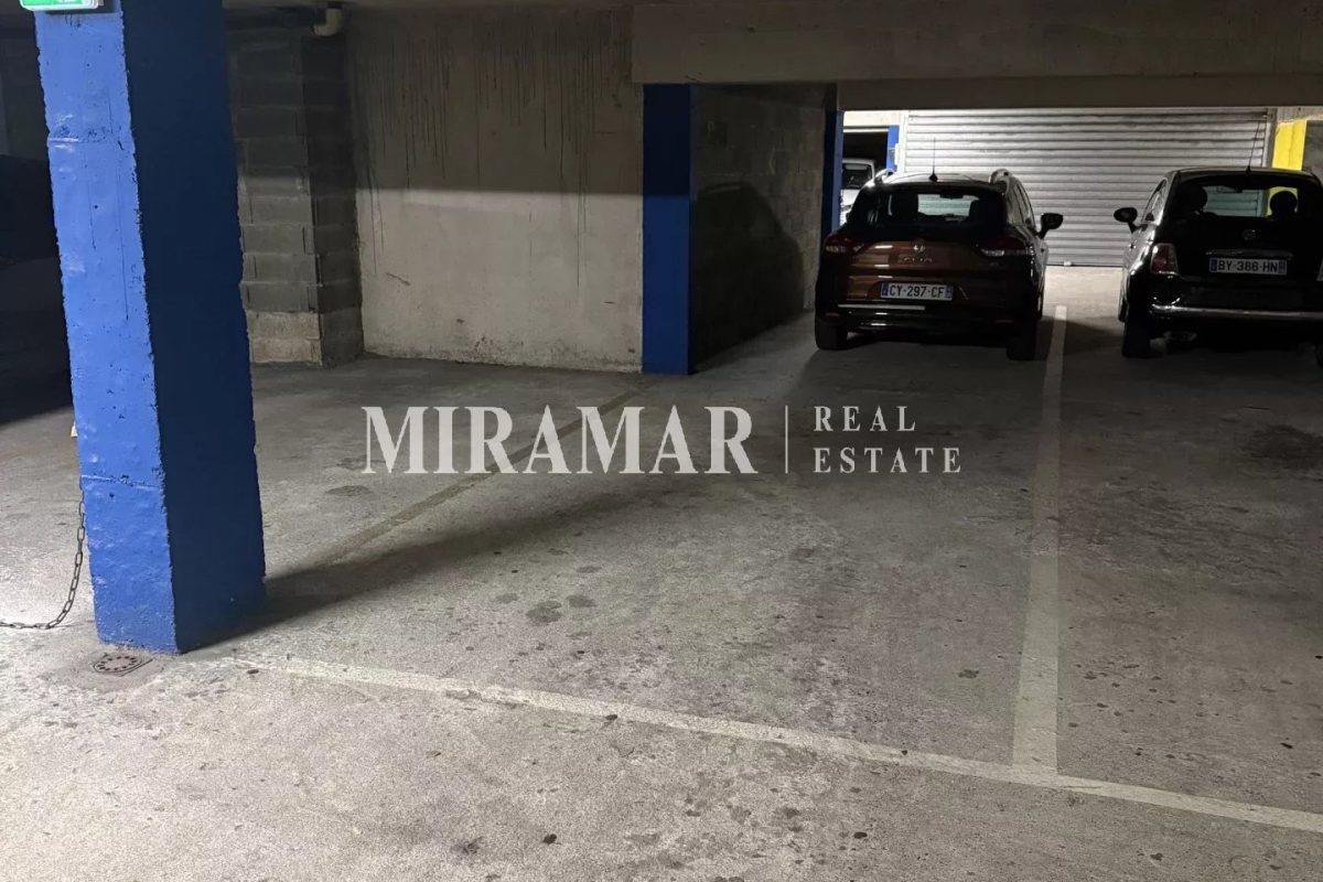 Parking Centre Ville / Rue Alberti