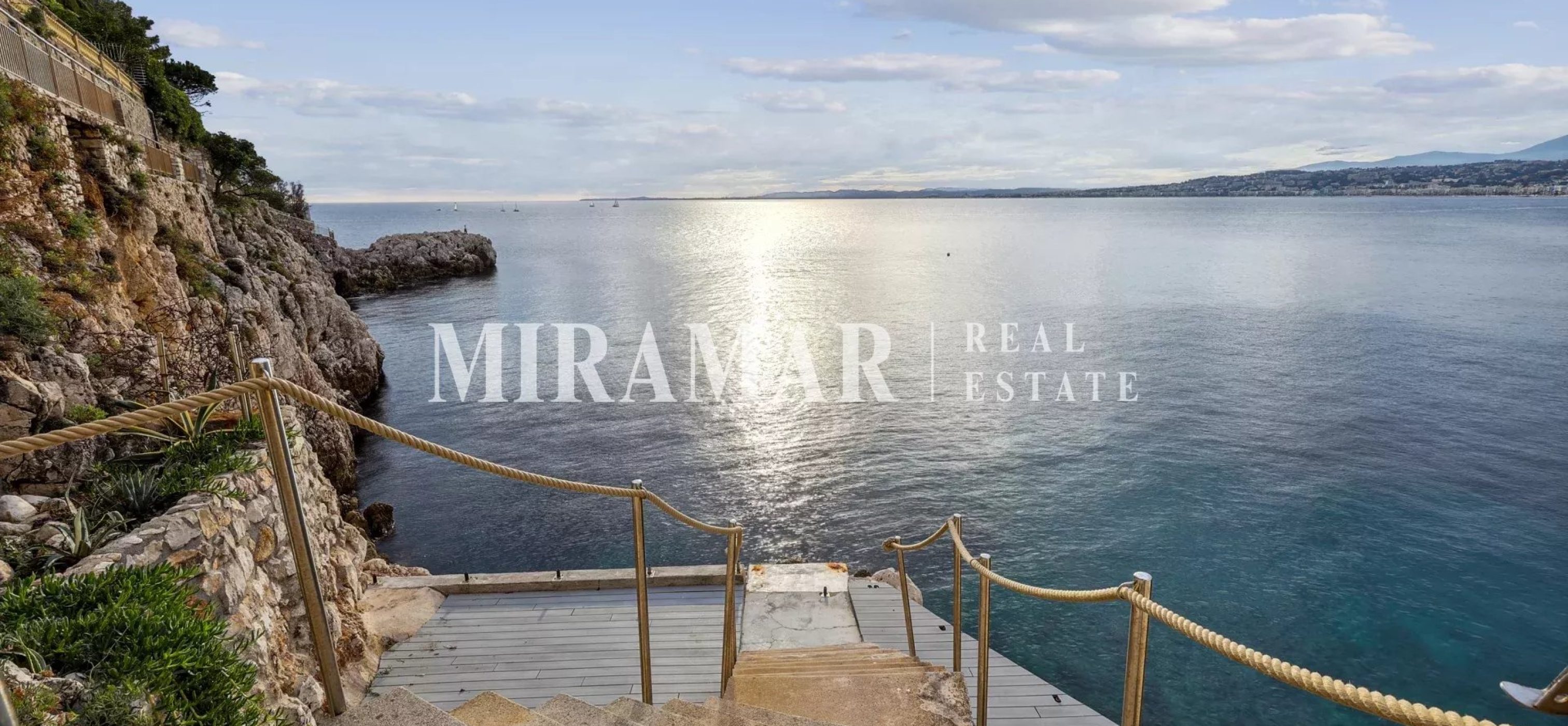 Nice Jean Lorrain - Appartement Pieds dans l'Eau