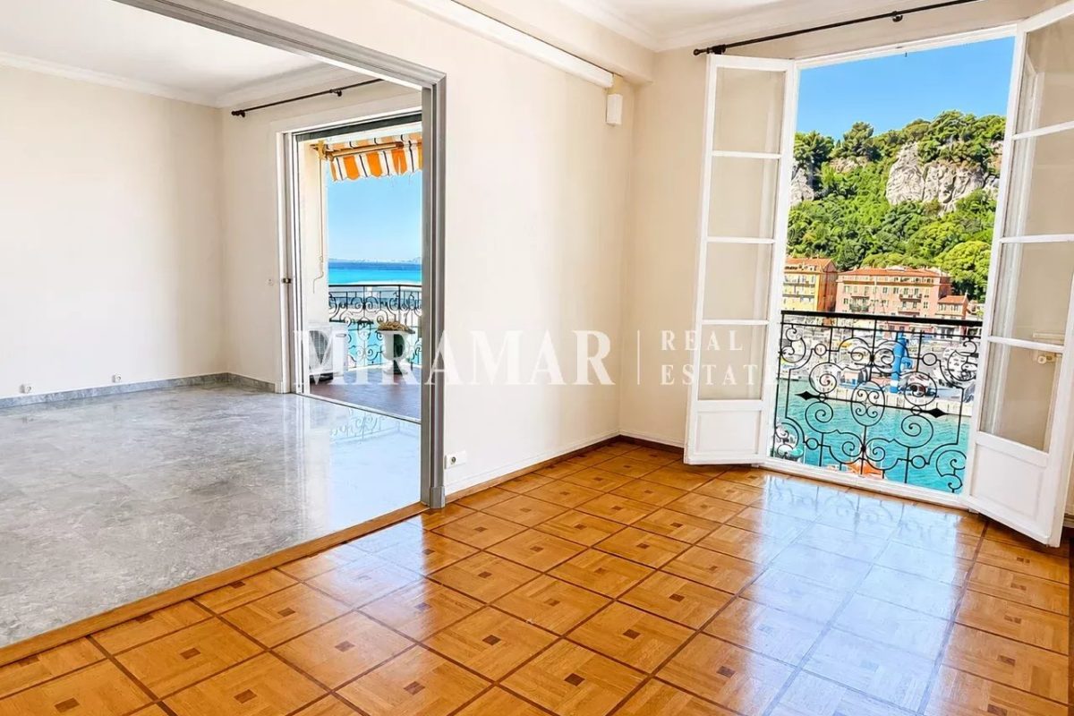 Exclusivité : 3/4 Pièces en Avant Dernier Etage  Port de Nice