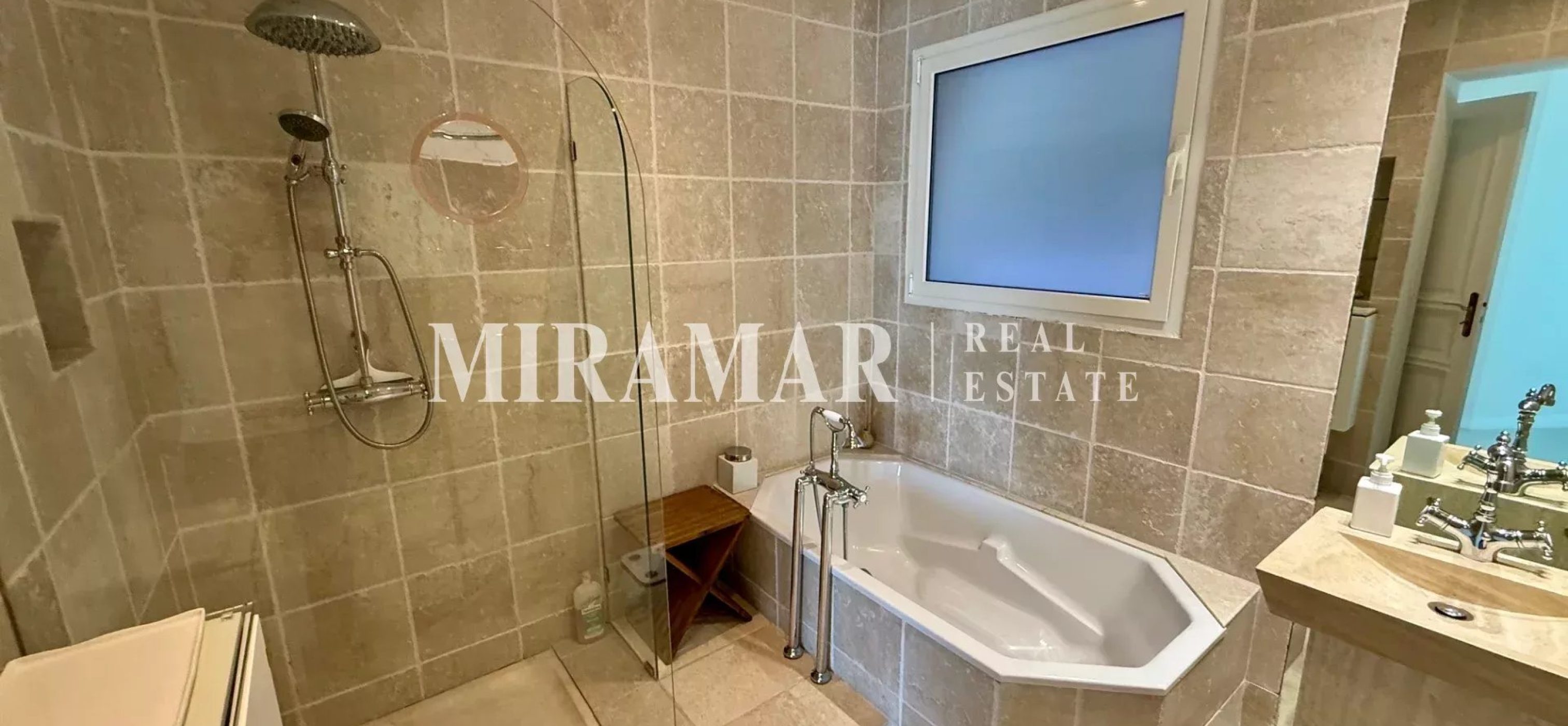 Nice Jean Lorrain - Appartement Pieds dans l'Eau