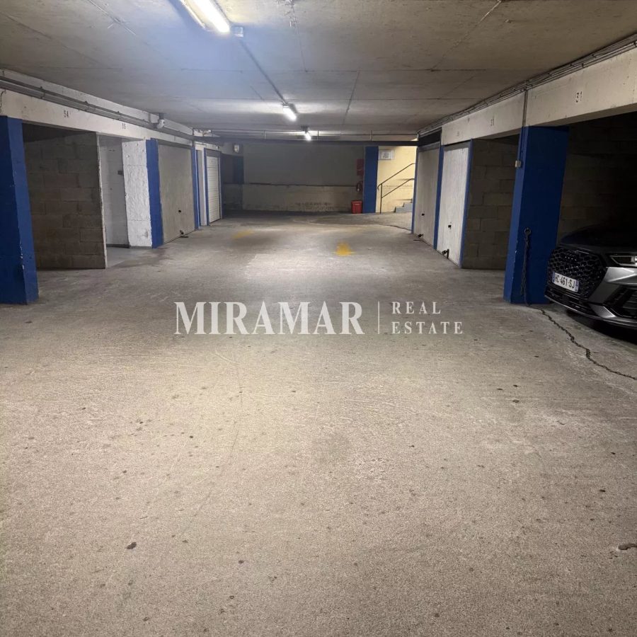 Parking Centre Ville / Rue Alberti