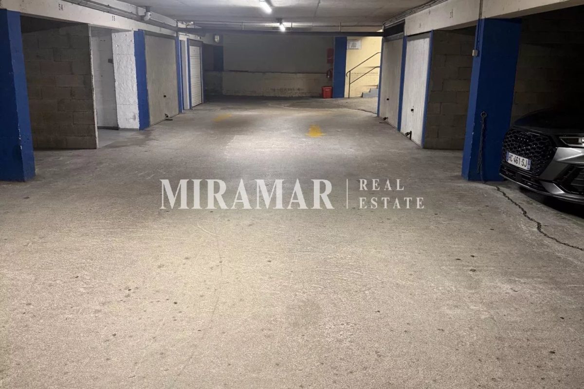 Parking Centre Ville / Rue Alberti