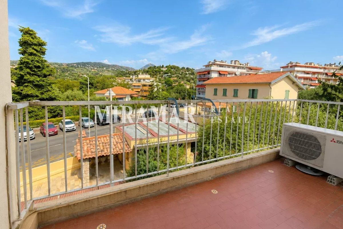 Cimiez / Cap de Croix : Appartement 2 Pièces
