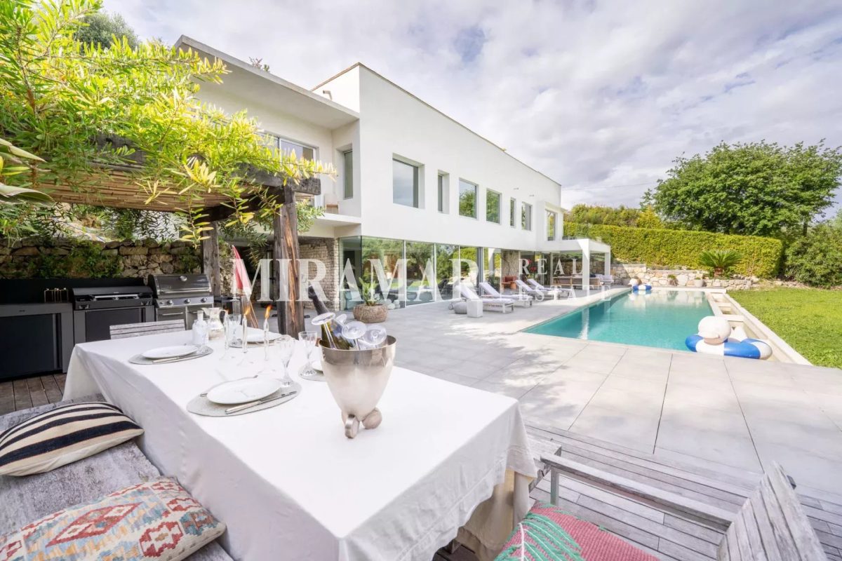 Nice Gairaut / Villa