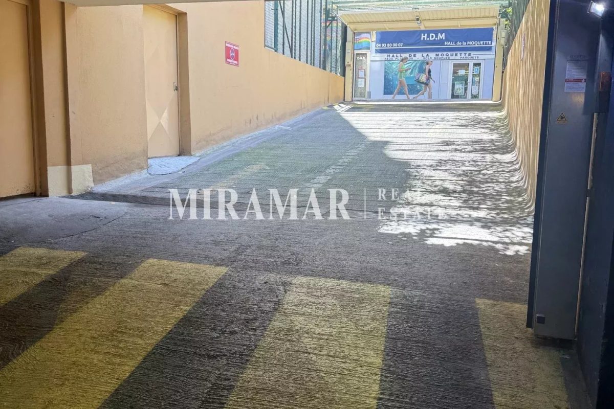 Parking Centre Ville / Rue Alberti