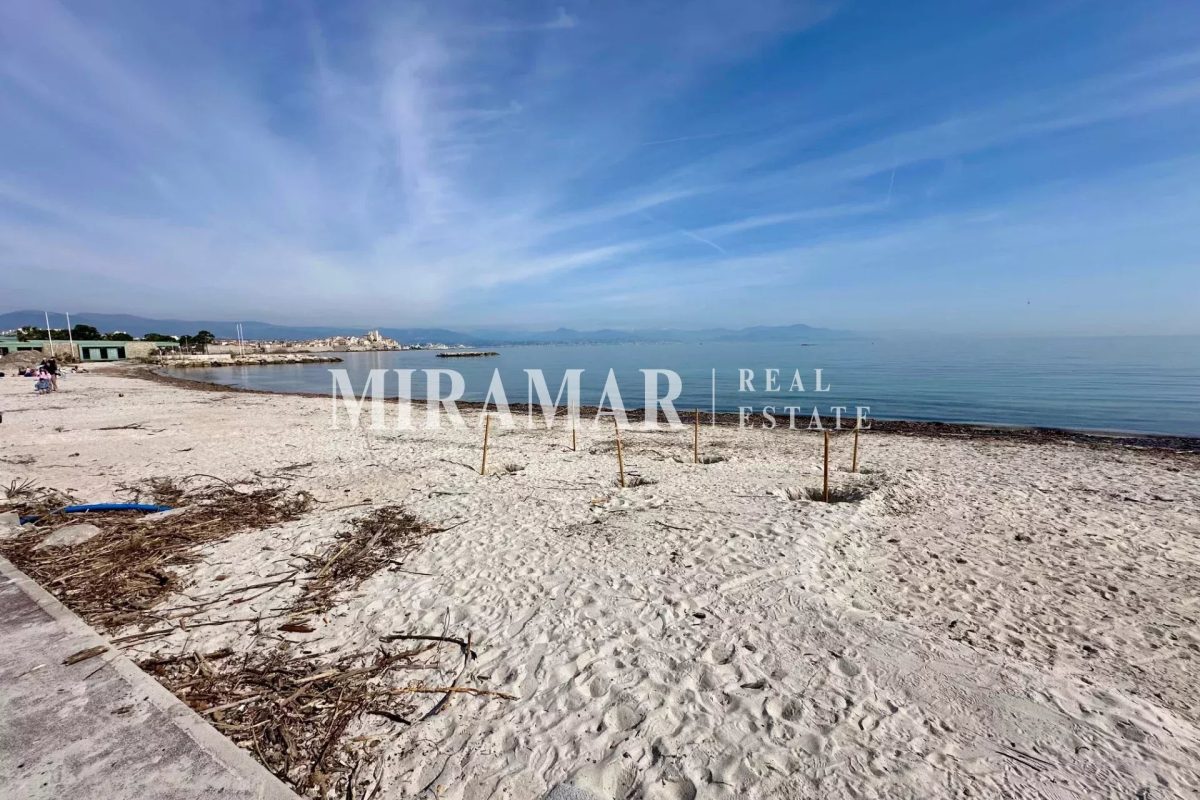 Exclusivité : Salis / Cap d'Antibes : 3 Pièces