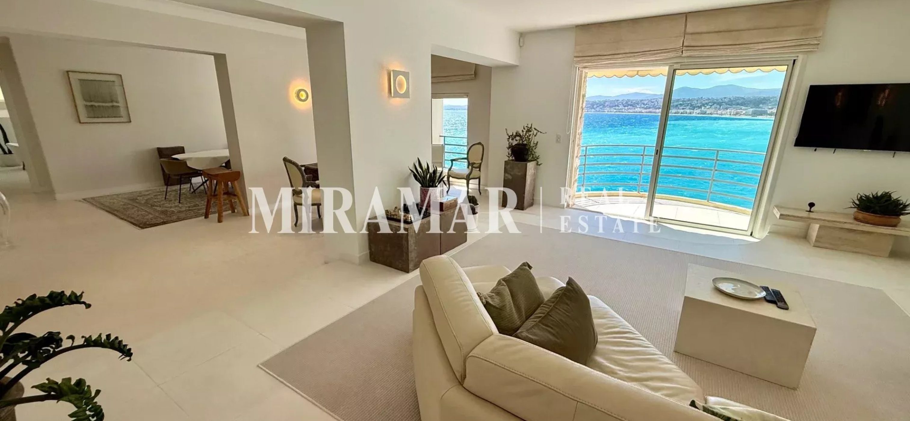 Nice Jean Lorrain - Appartement Pieds dans l'Eau