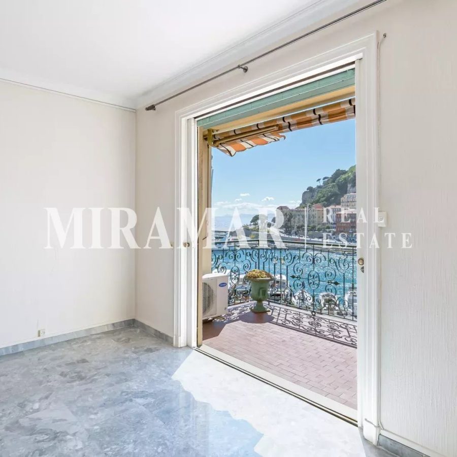 Exclusivité : 3/4 Pièces en Avant Dernier Etage  Port de Nice