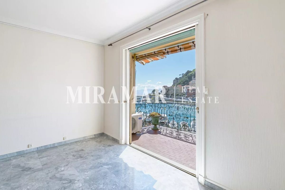 Exclusivité : 3/4 Pièces en Avant Dernier Etage  Port de Nice