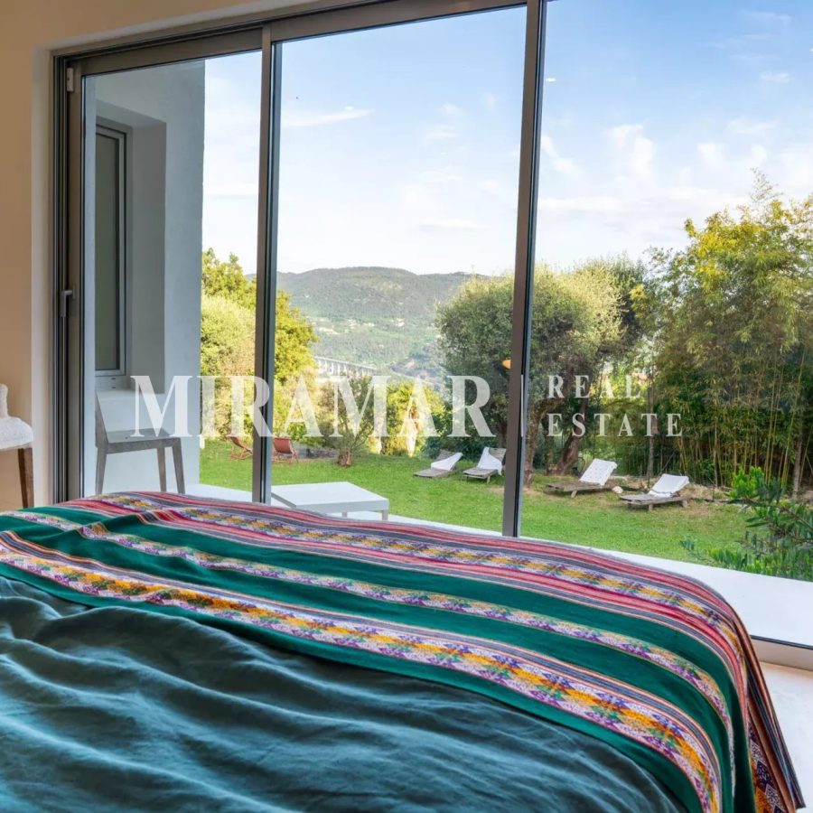 Nice Gairaut / Villa