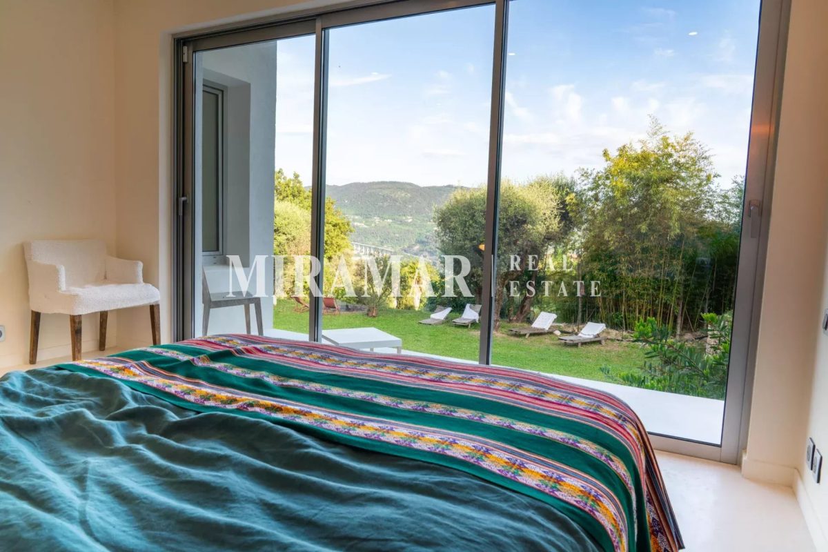 Nice Gairaut / Villa