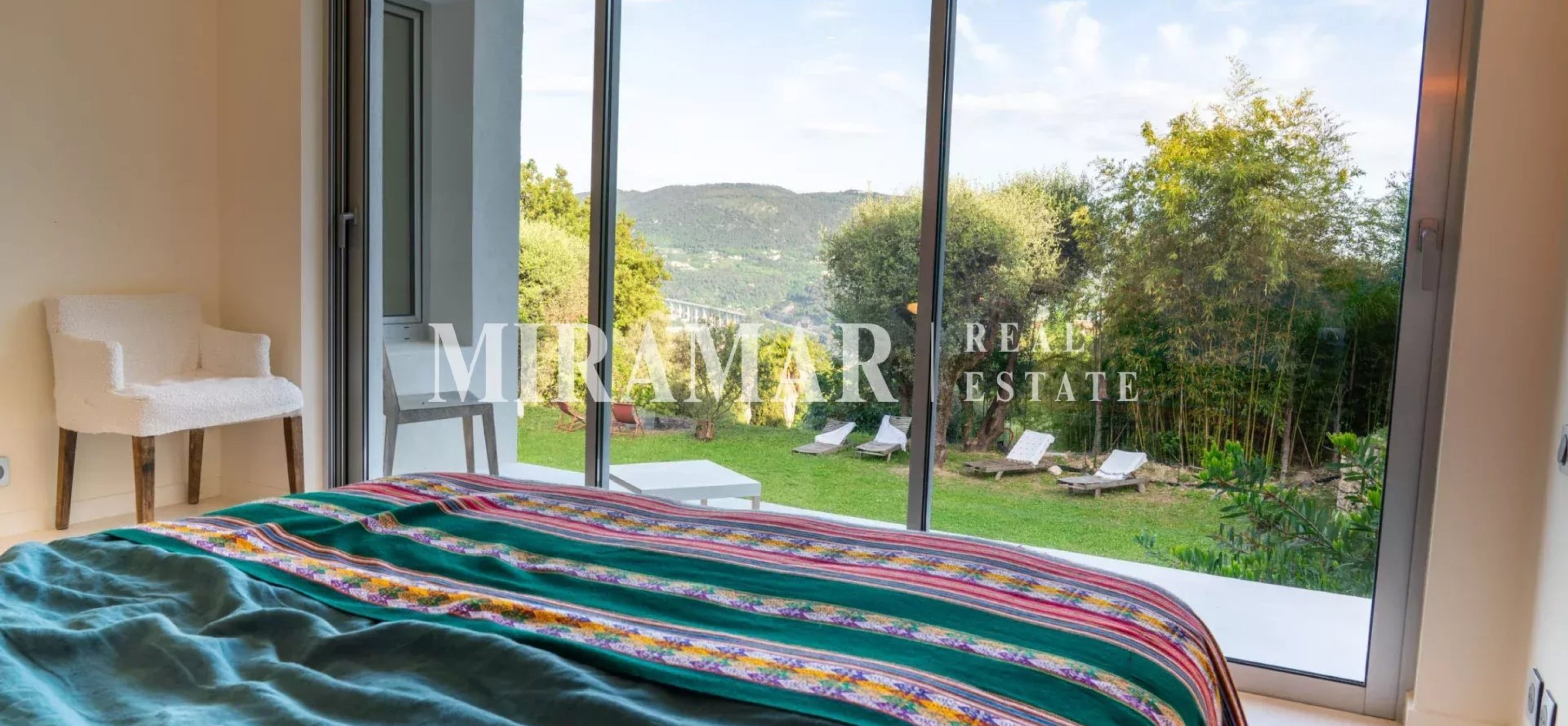 Nice Gairaut / Villa