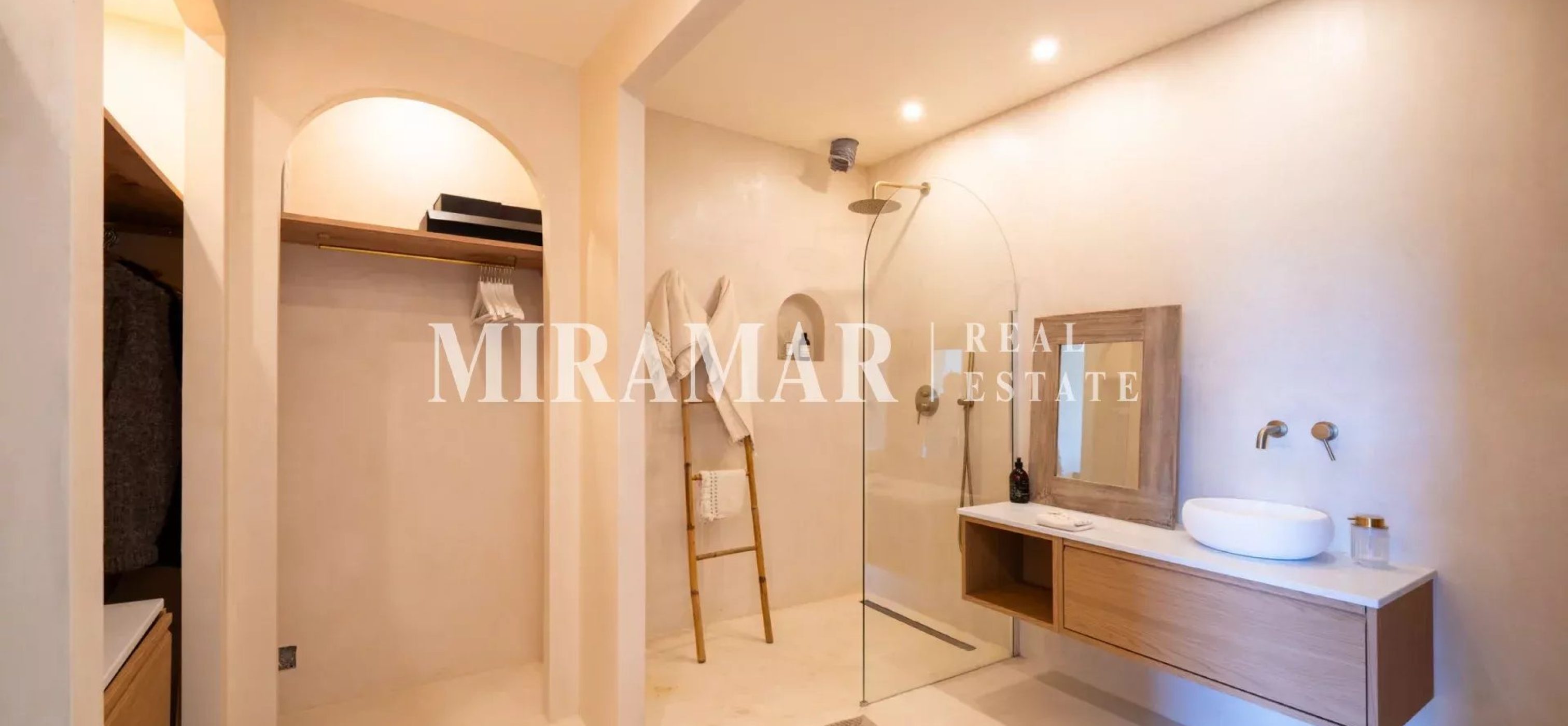 Nice Gairaut / Villa