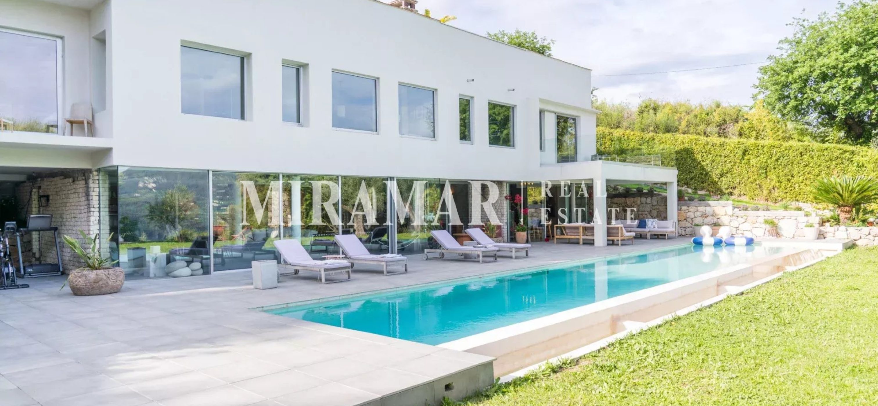 Nice Gairaut / Villa