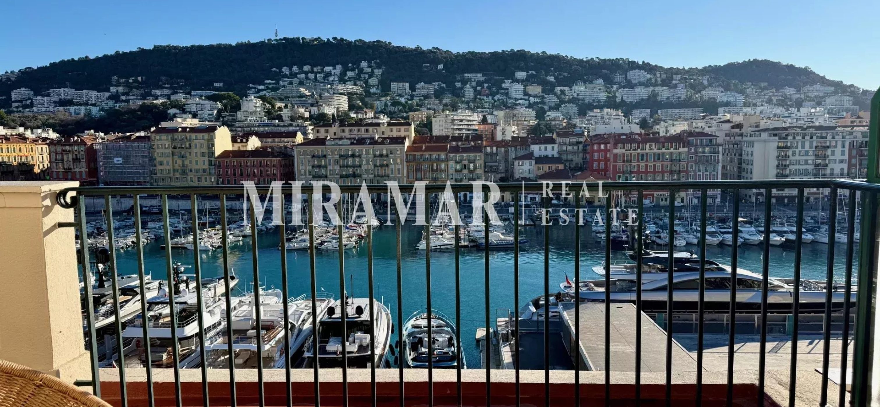Port de Nice : Rare Dernier Etage