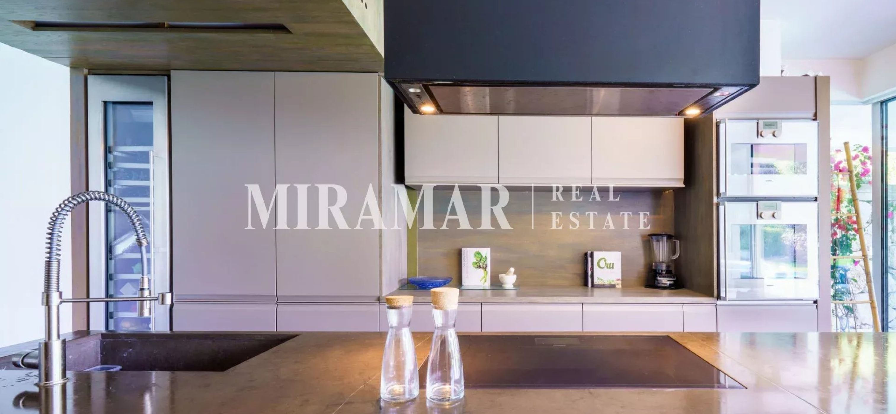 Nice Gairaut / Villa