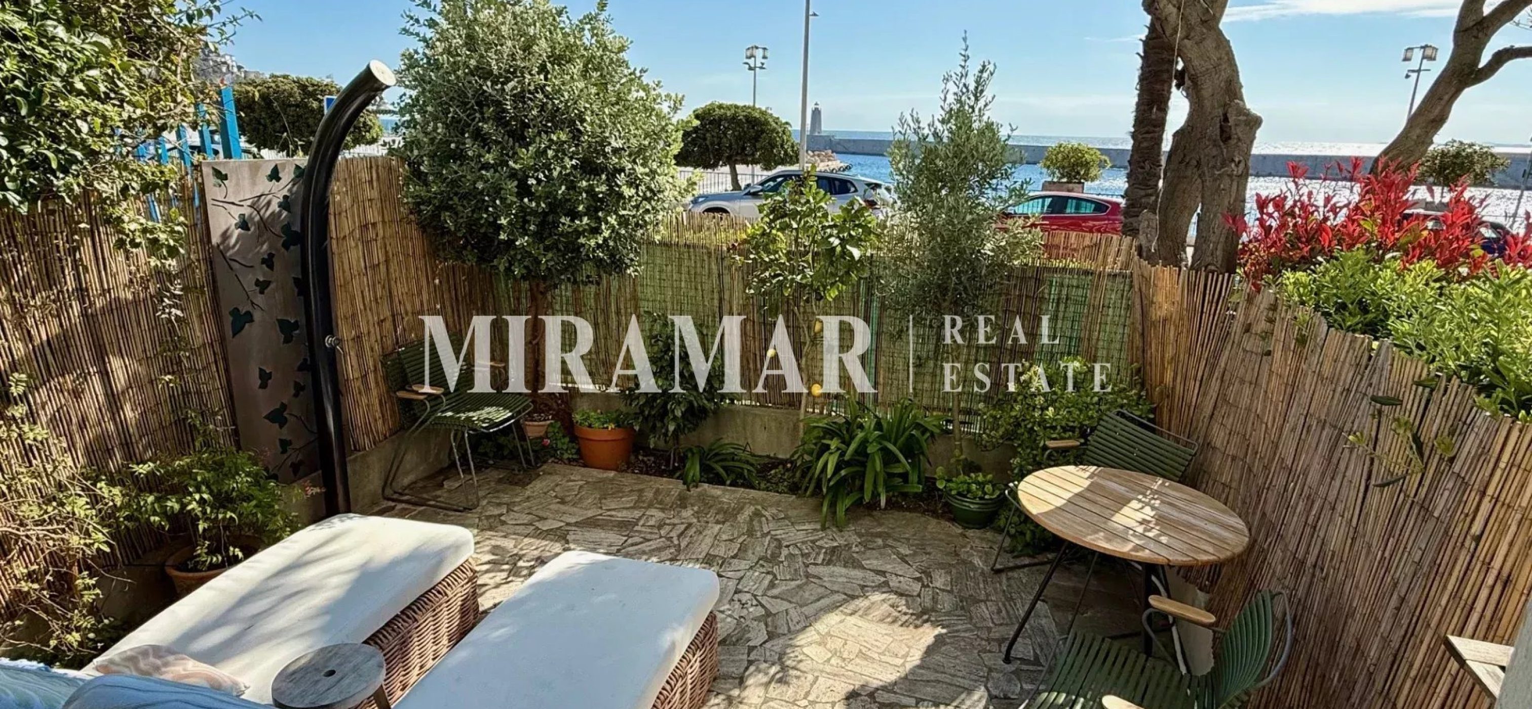 Exclusivité : 2 Pièces Rez-de-jardin Franck Pilatte