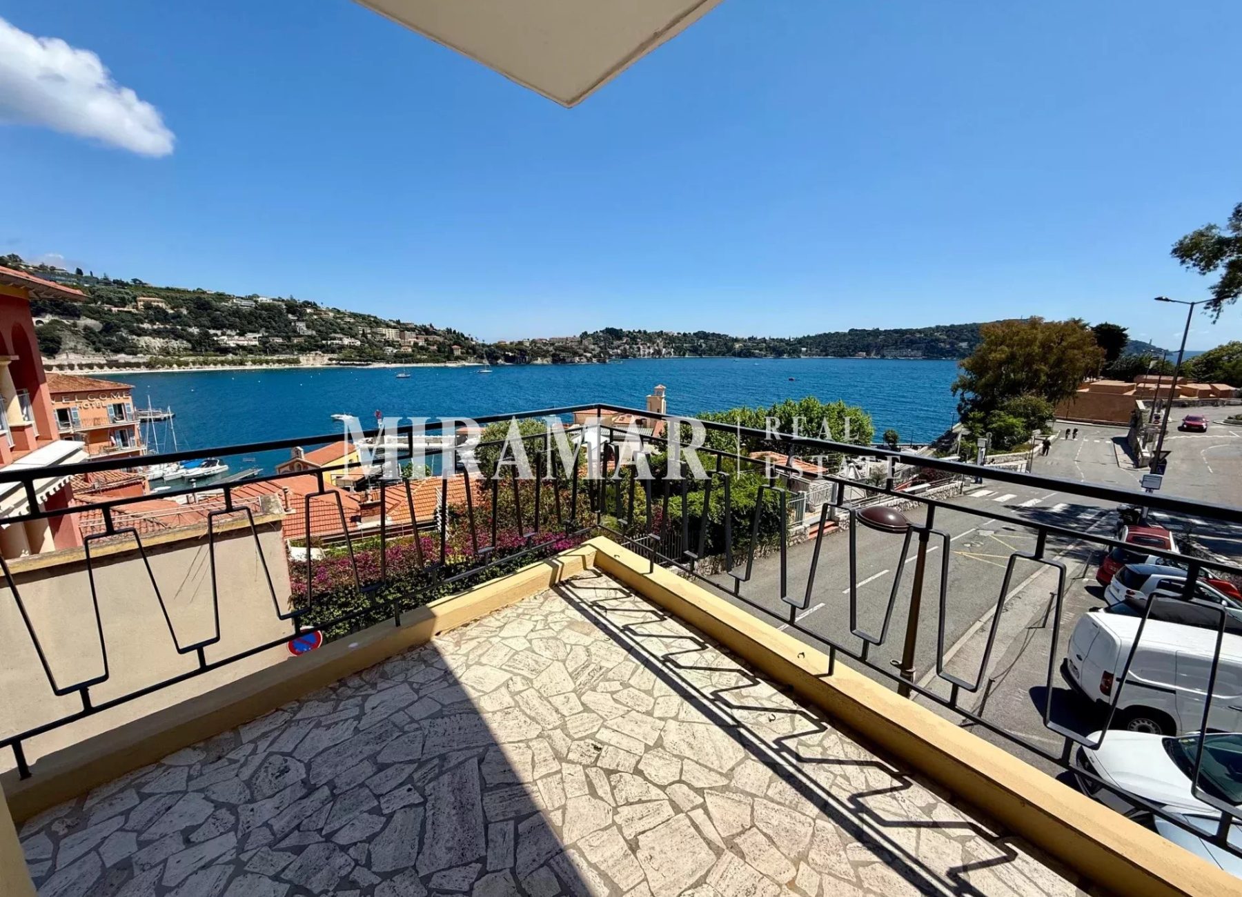 Exclusivité : Villefranche-sur-Mer / 2/3 Pièces