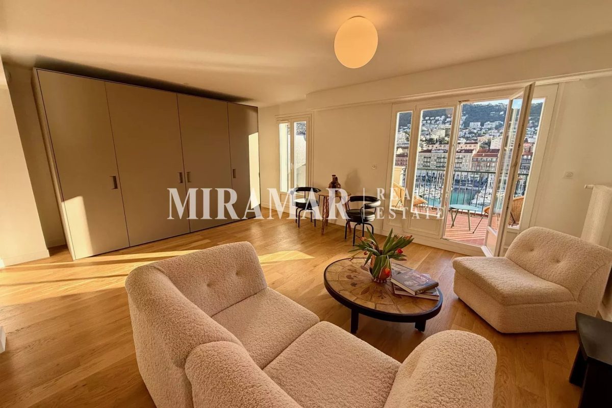 Port de Nice : Rare Dernier Etage