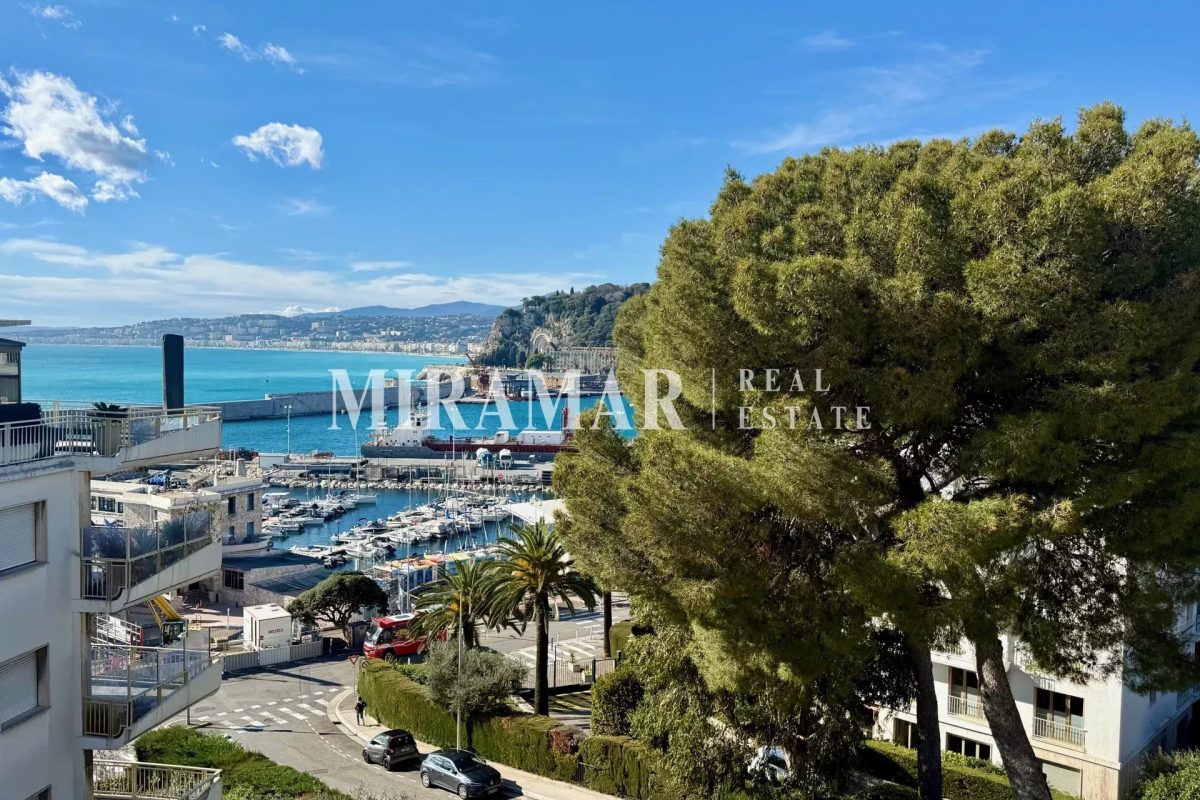 Franck Pilatte : Appartement Avant Dernier Etage